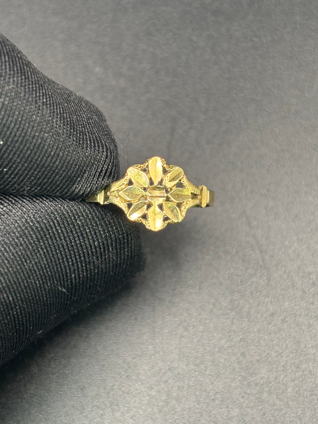 14k Solid Fine Italian Gold Ring Flower Shape