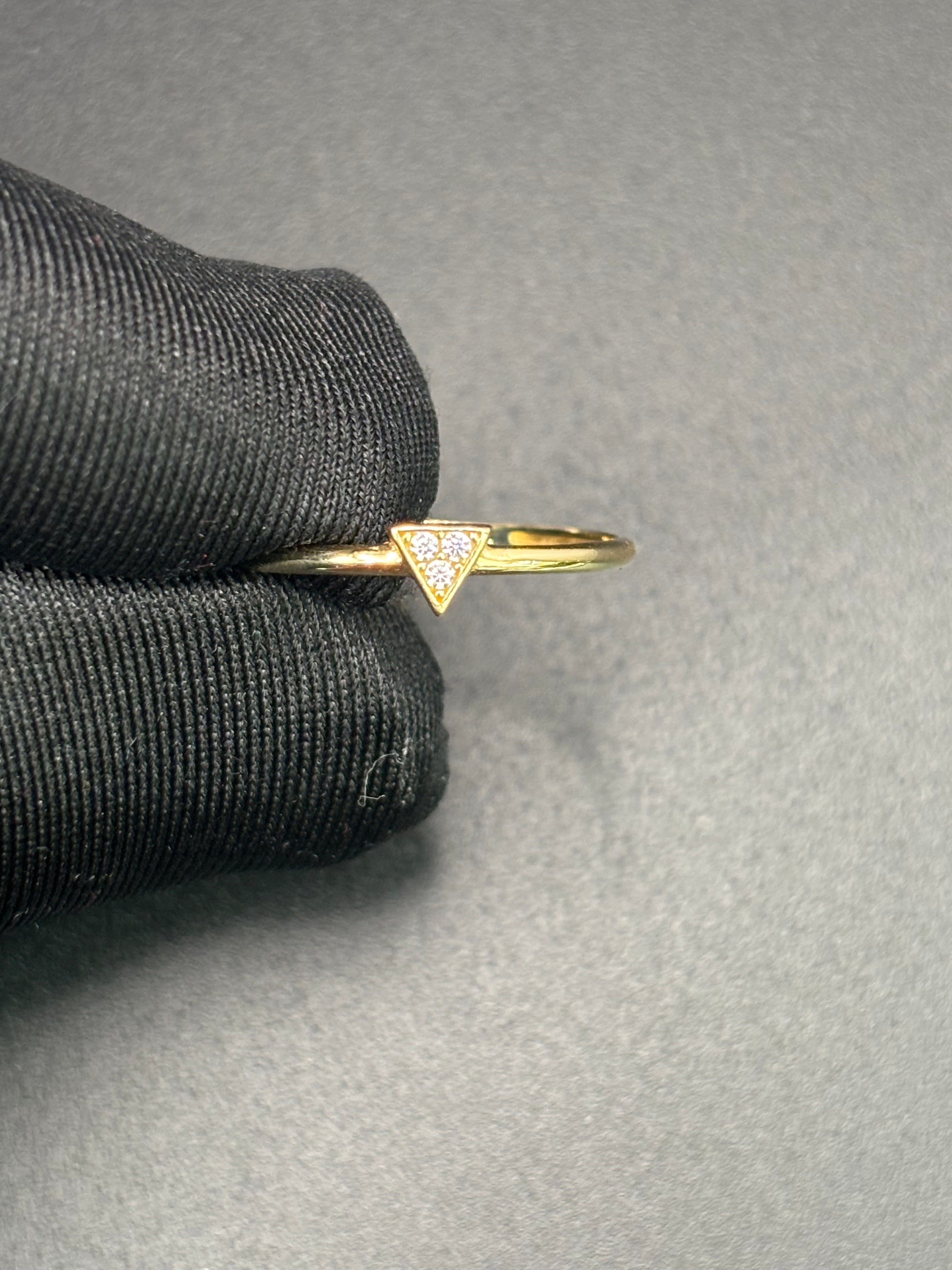14k Solid Fine Italian Gold Ring Triange Shape