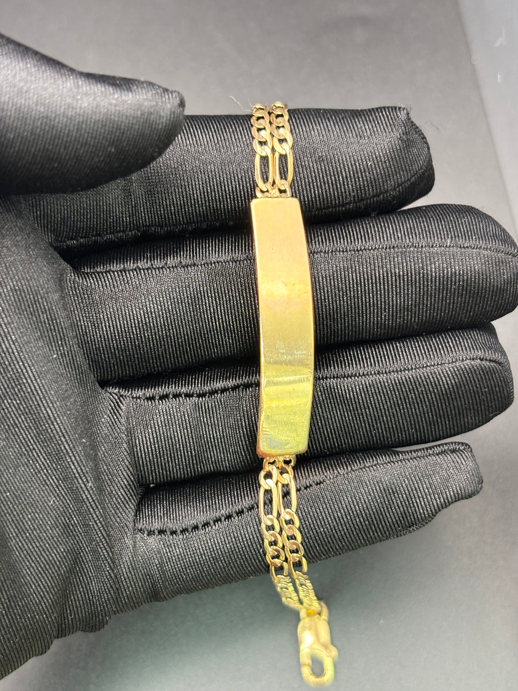 14k Solid Gold Figaro Link Bracelet