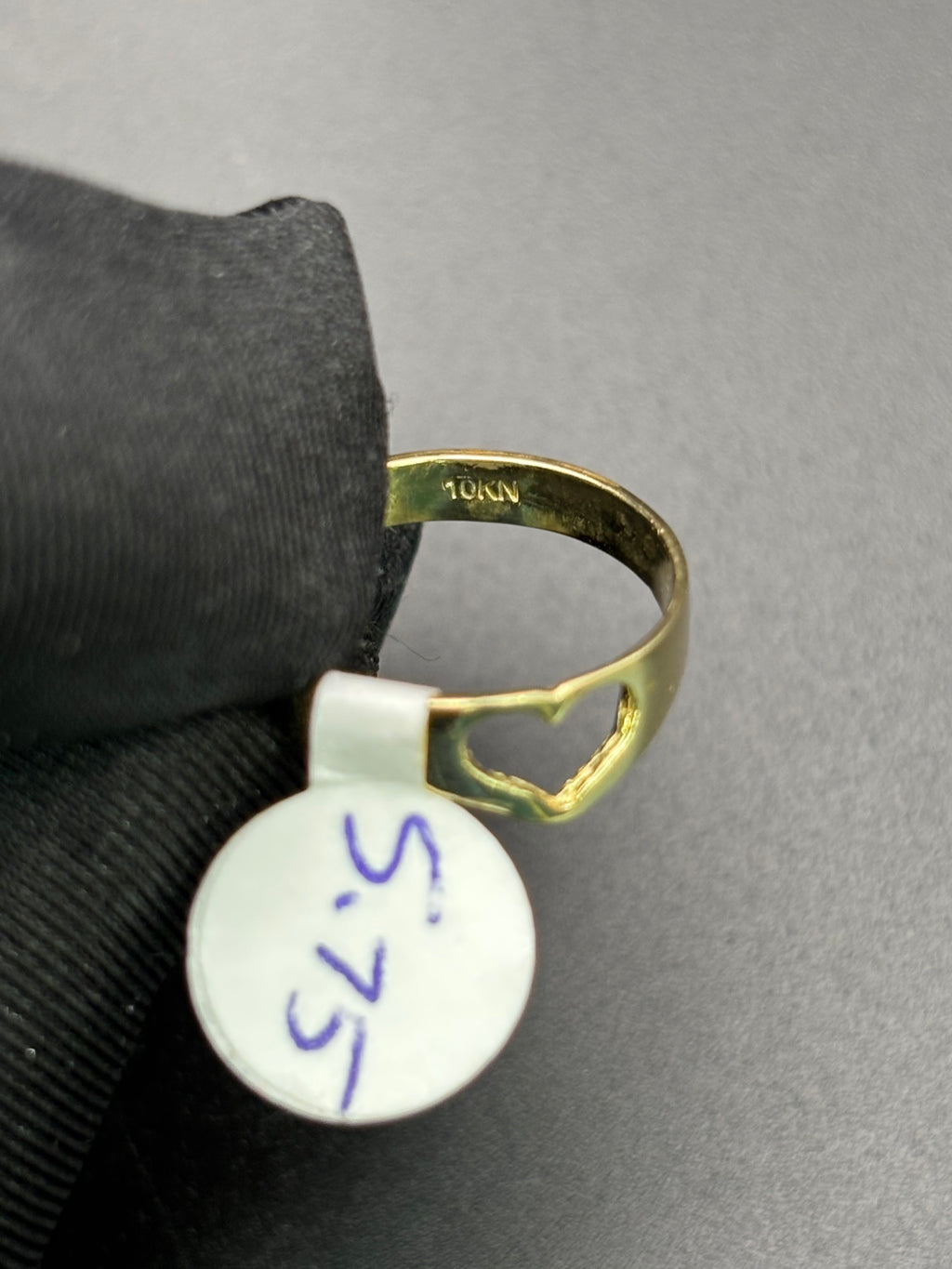 10k Solid Gold Ring Heart