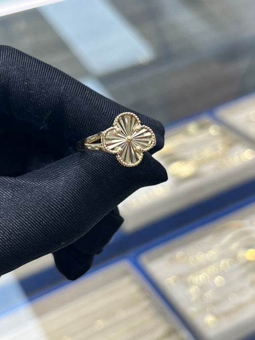 14K Gold Clover Ring