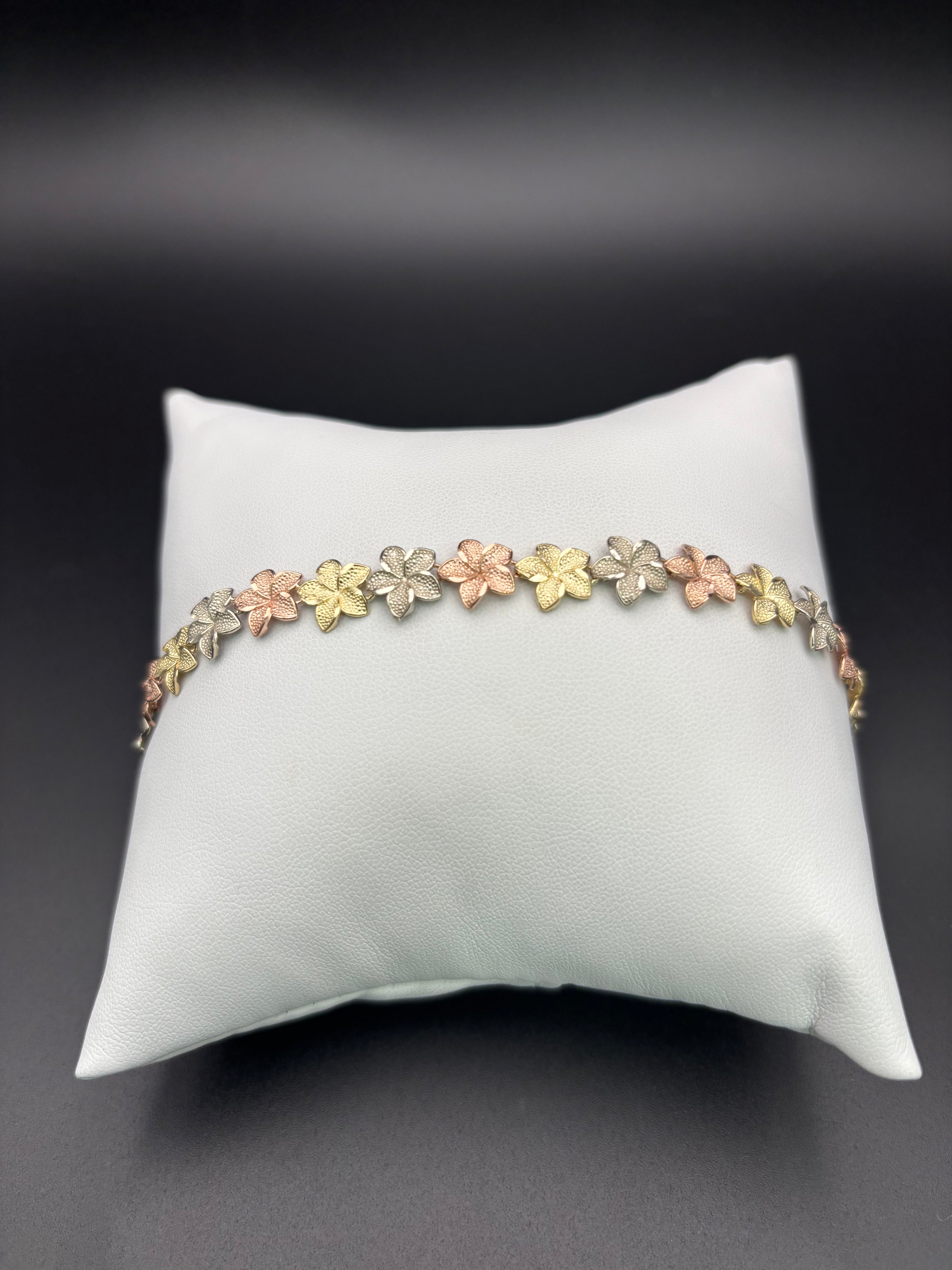 10k Solid Gold Bracelet Link Flowers