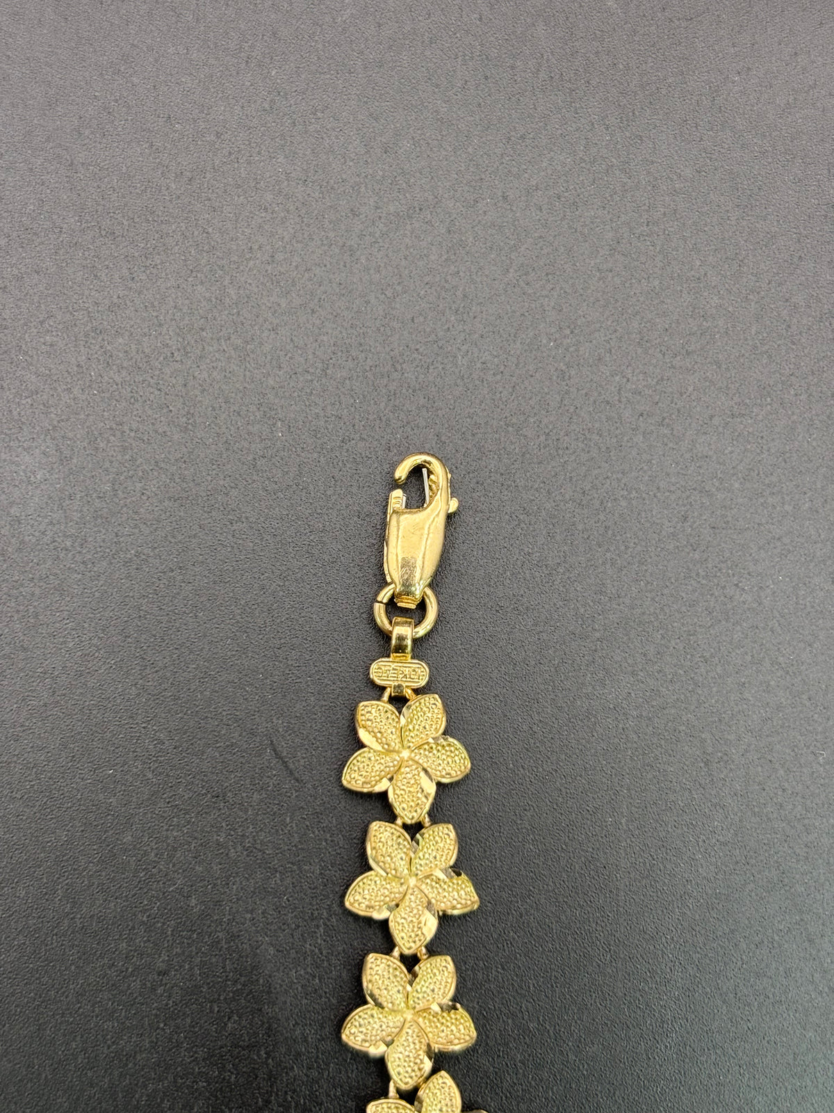 10k Solid Gold Bracelet Link Flowers