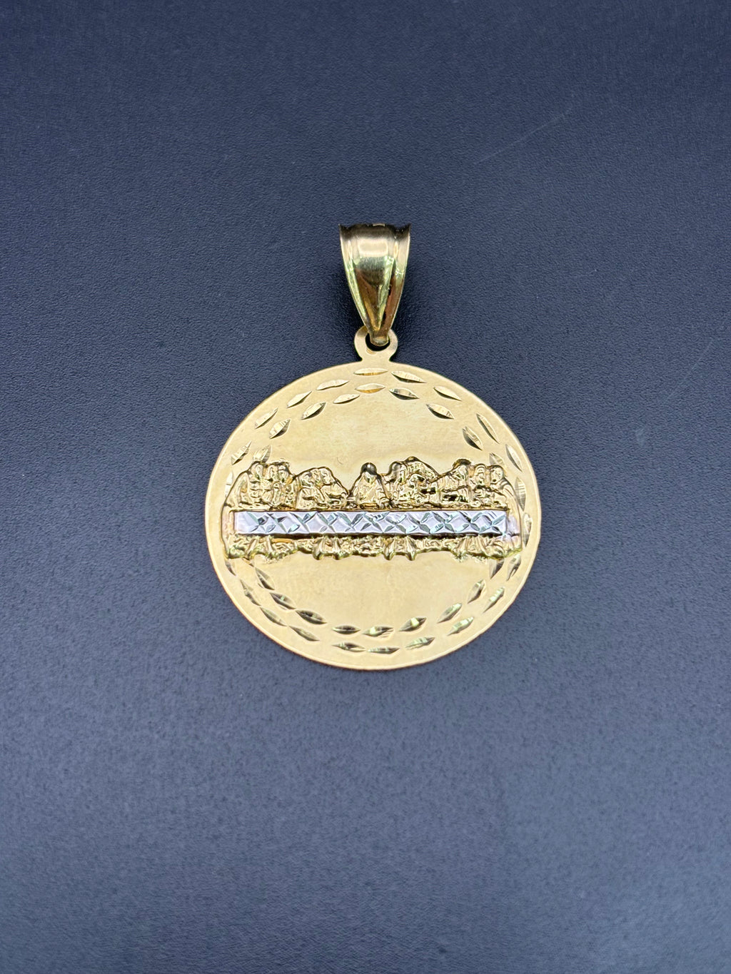 14k Solid Gold Pendant Last Supper Jesus and Disciples