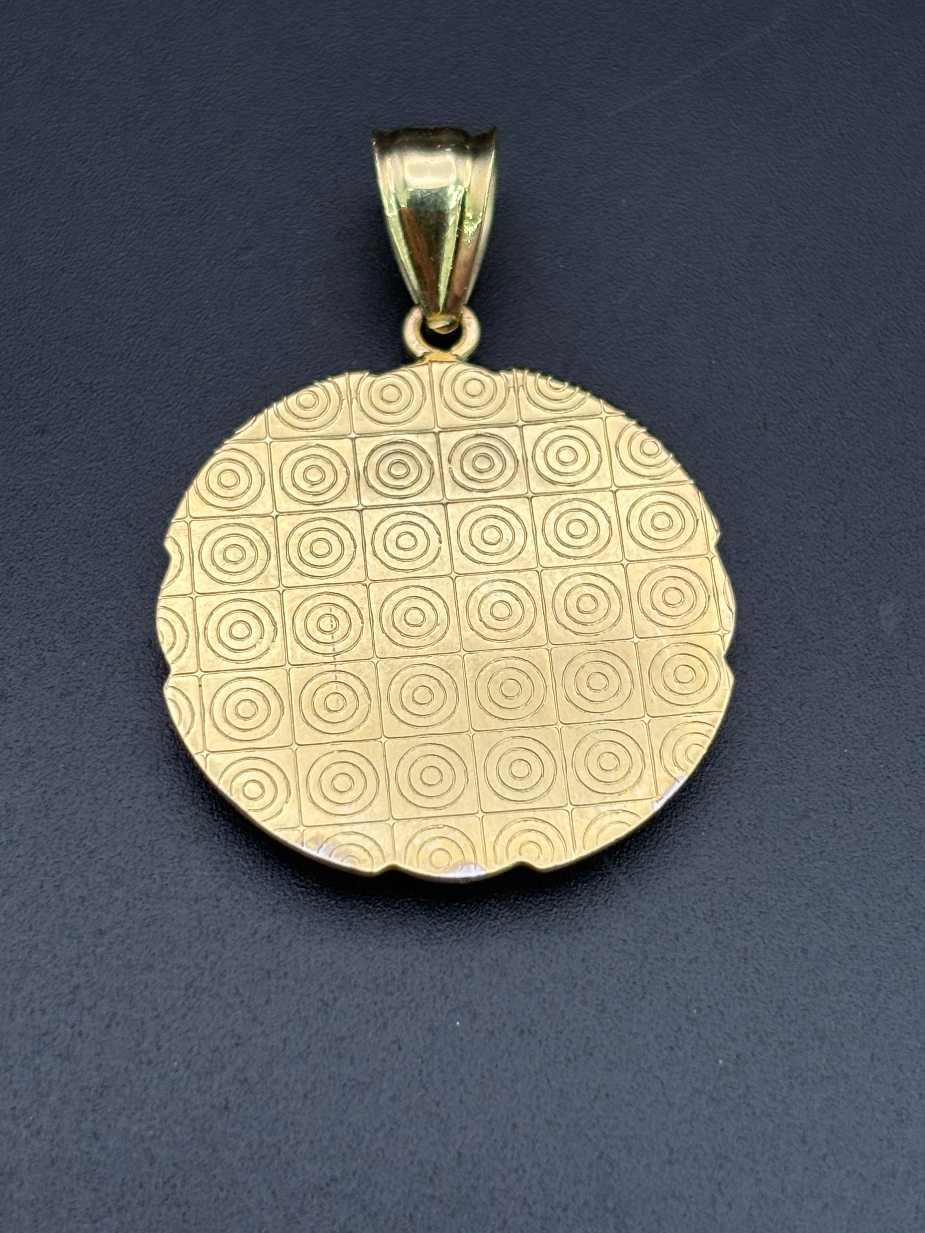 14k Solid Gold Pendant Last Supper Jesus Disciples