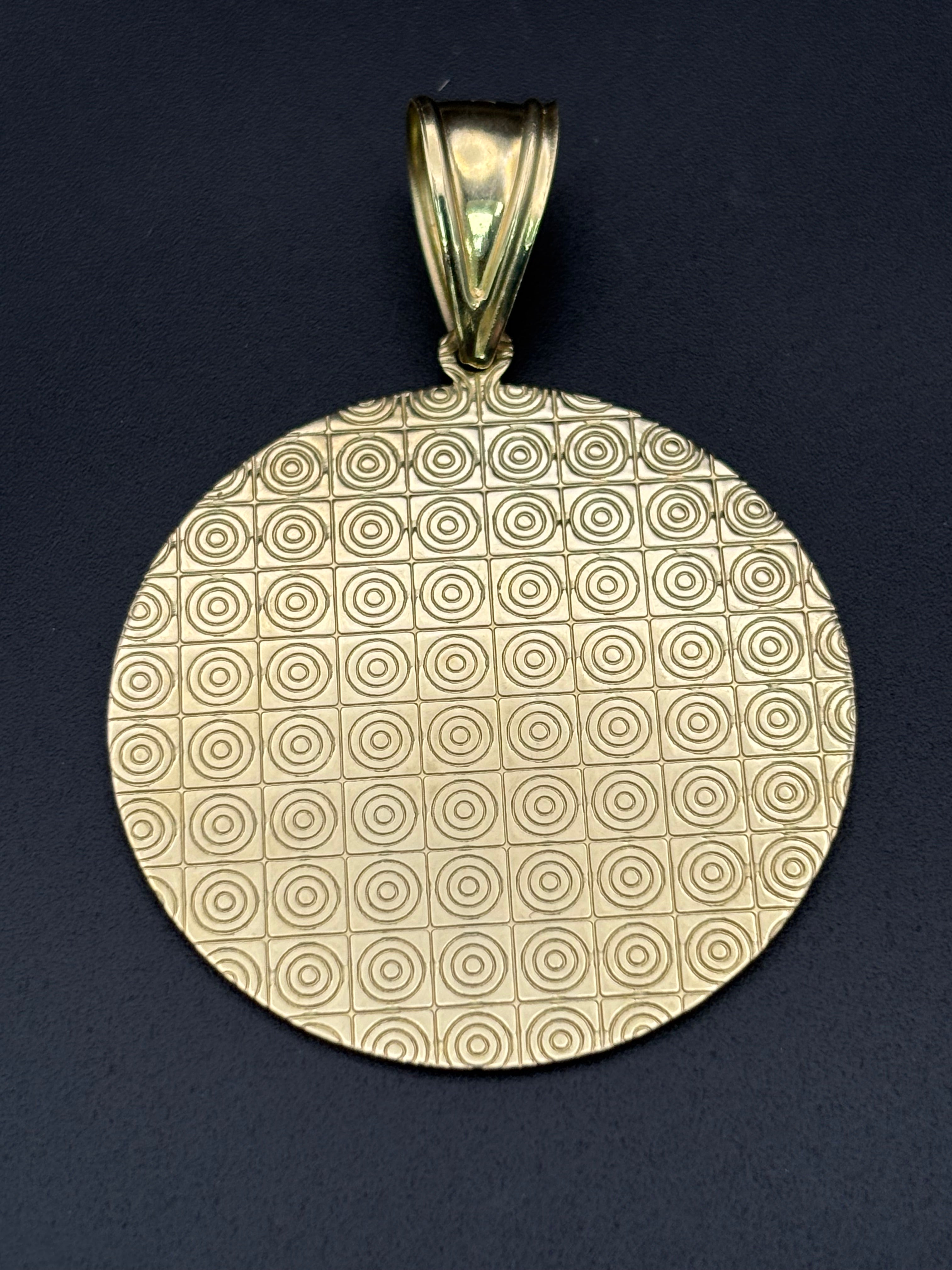 14k Solid Gold Pendant Last Supper Jesus and Disciples
