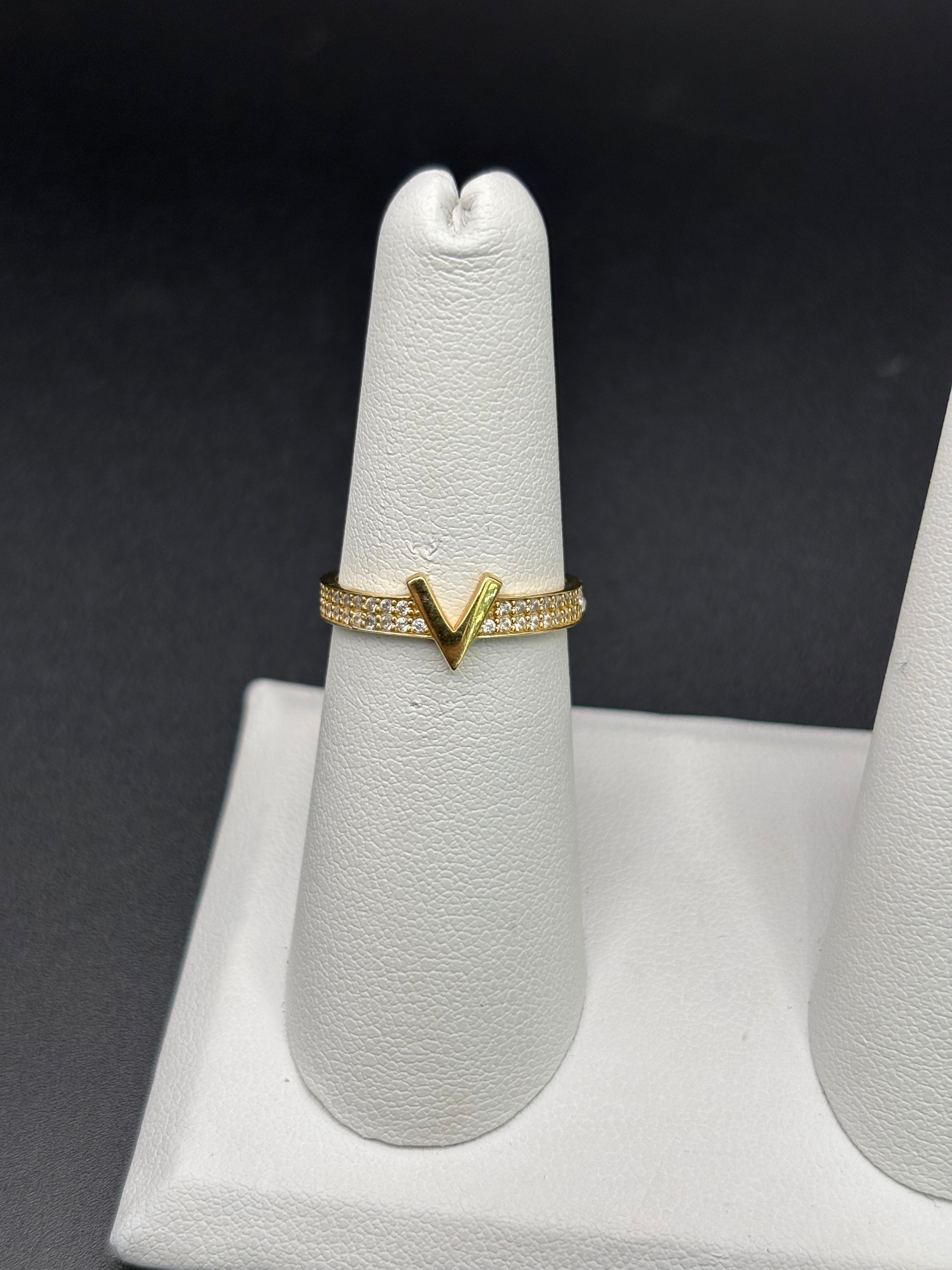 14k Solid Gold Ring V shape