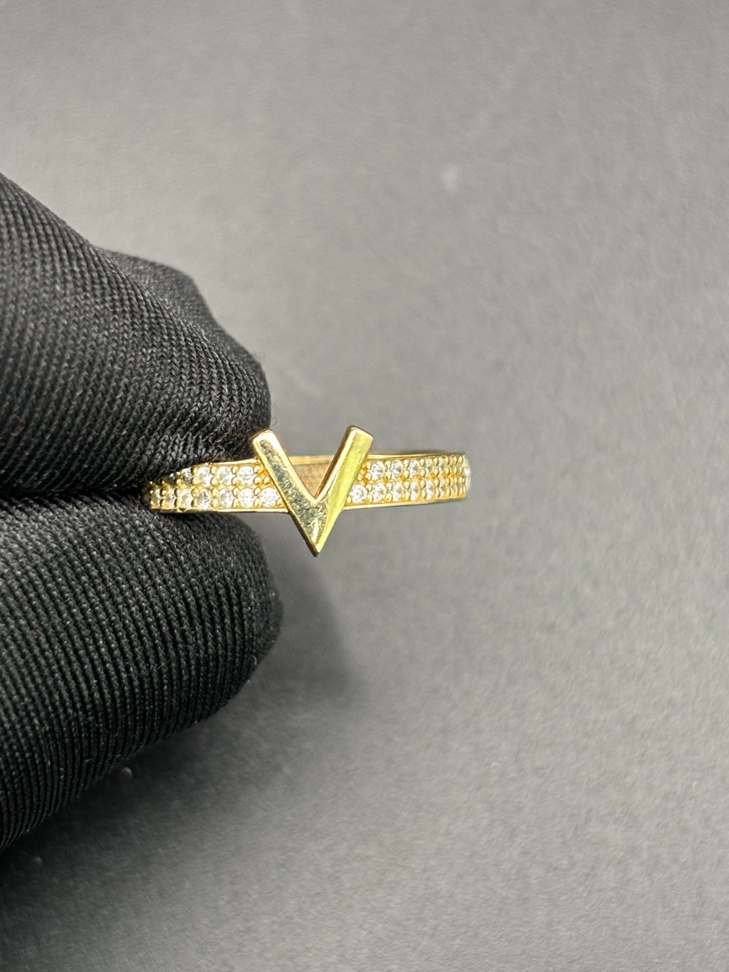 14k Solid Gold Ring V shape