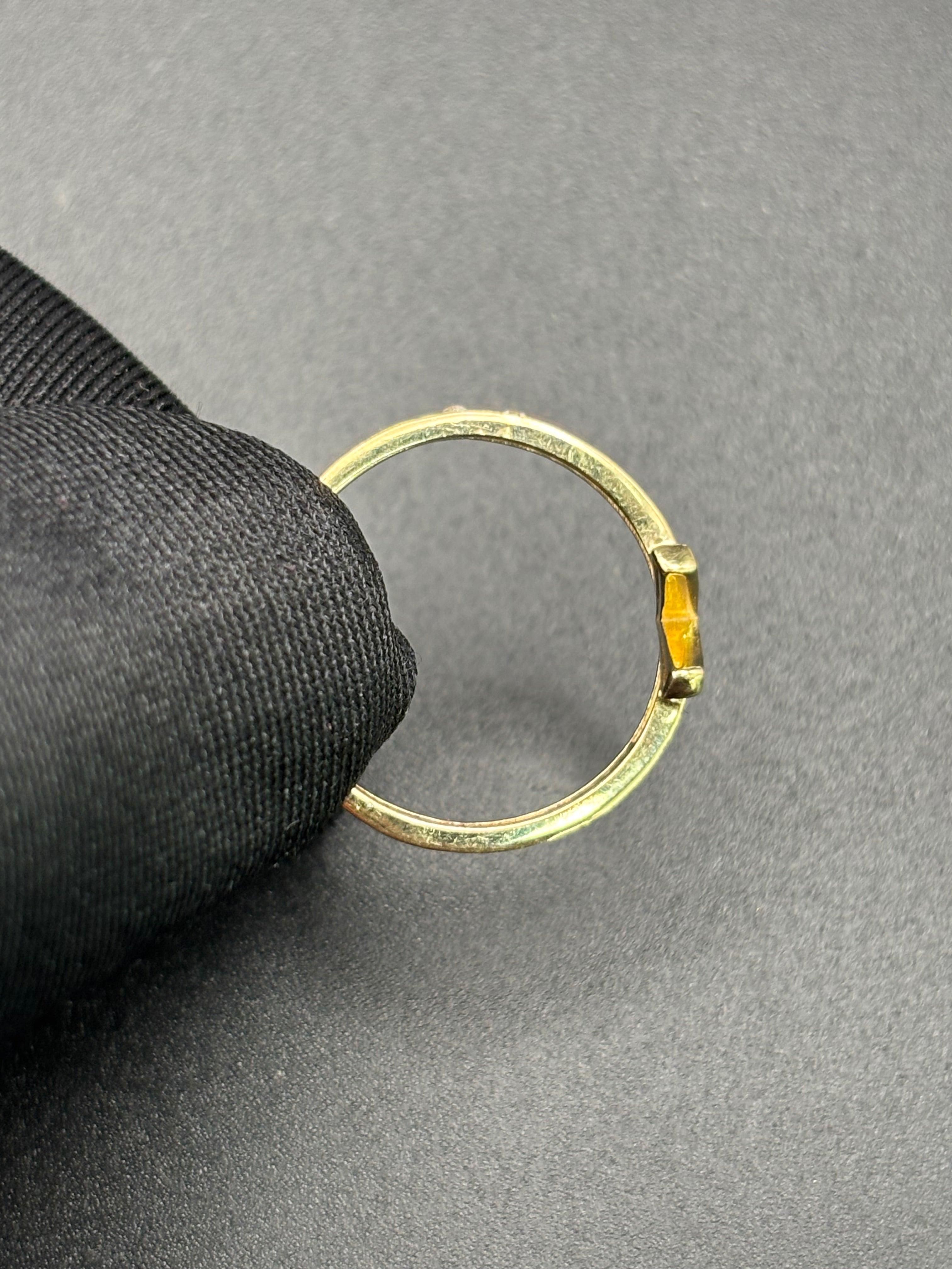 14k Solid Gold Ring V shape