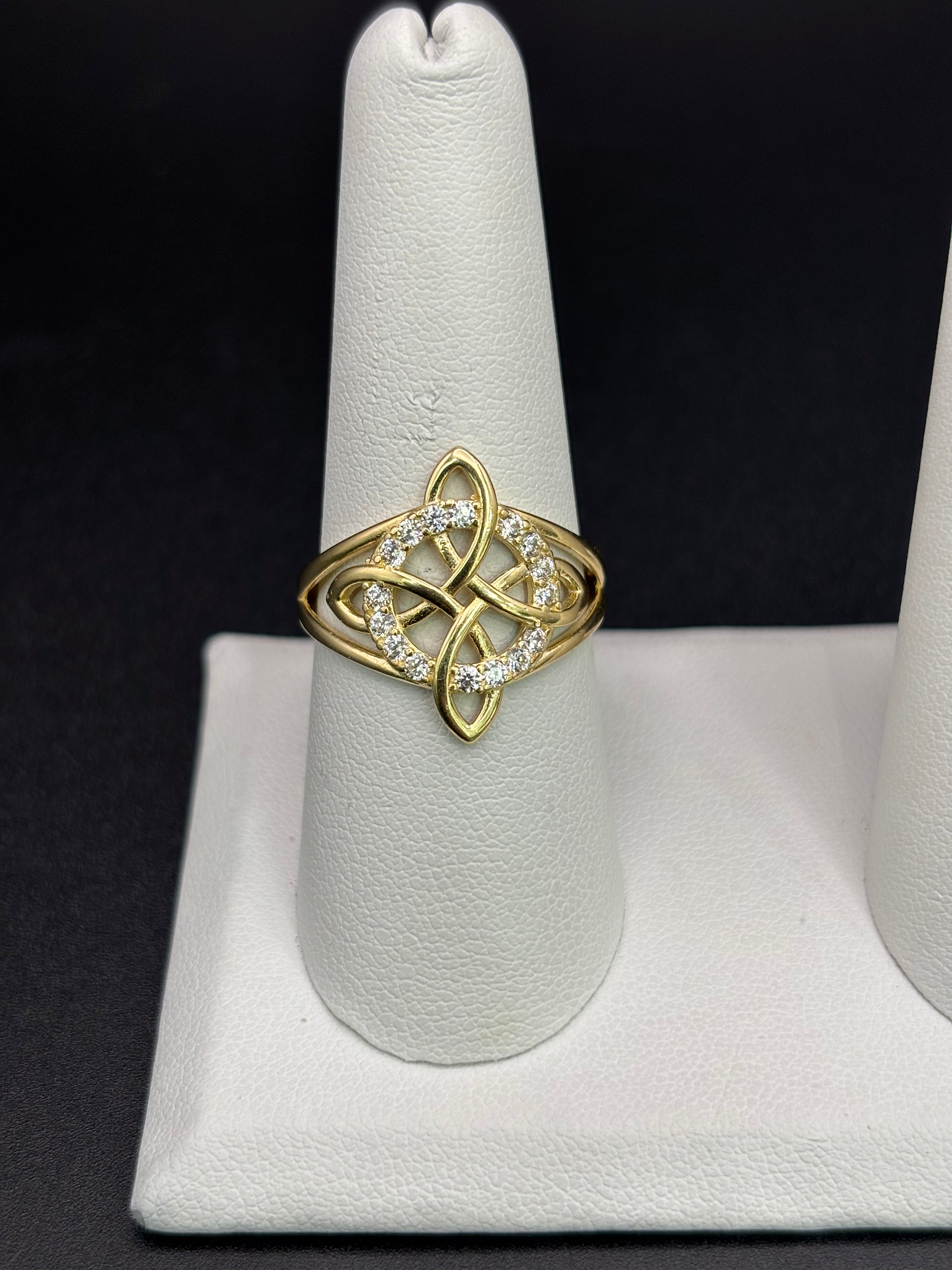14k Solid Gold Ring Celtic Knot Witch Knot