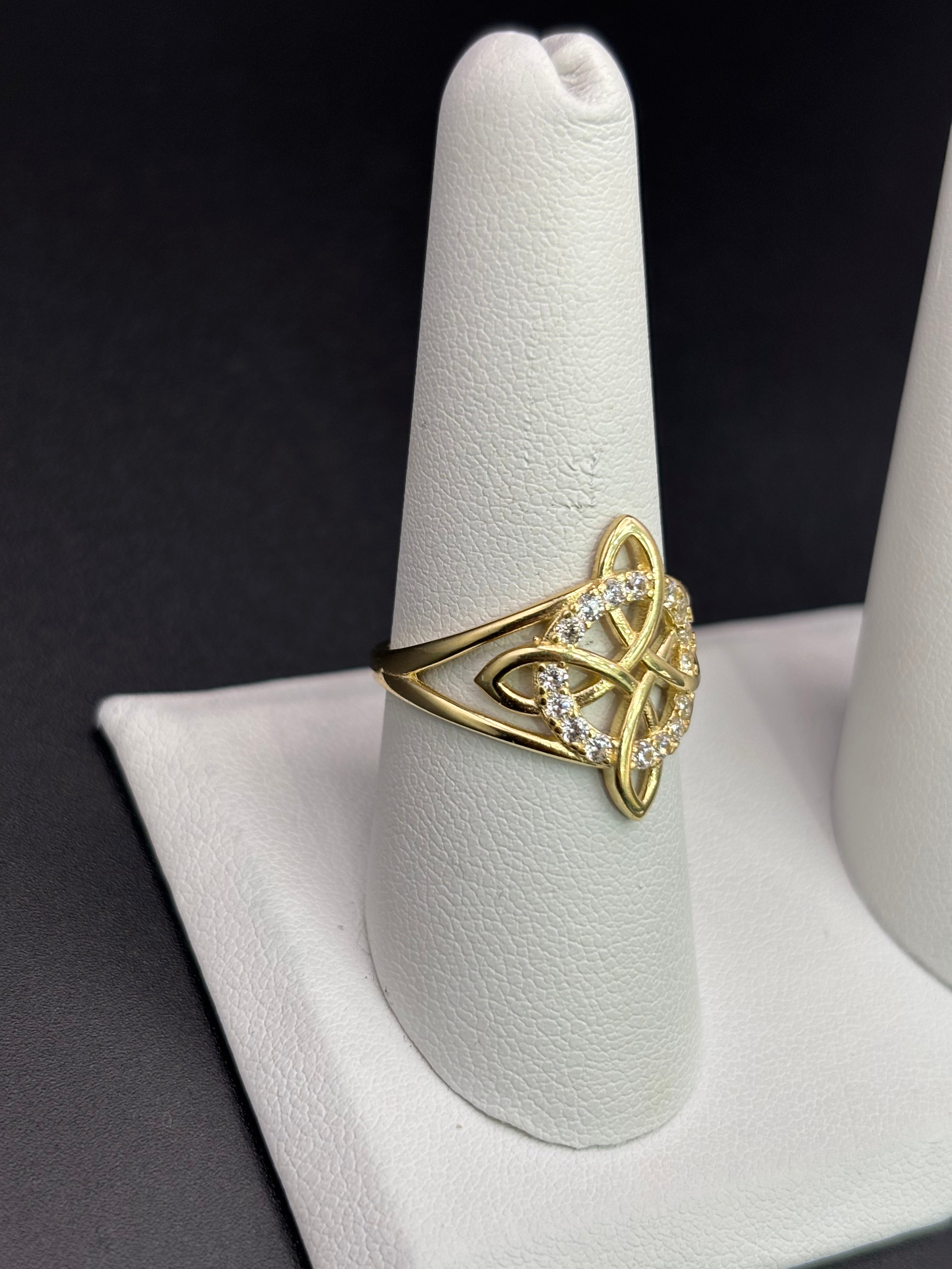 14k Solid Gold Ring Celtic Knot Witch Knot