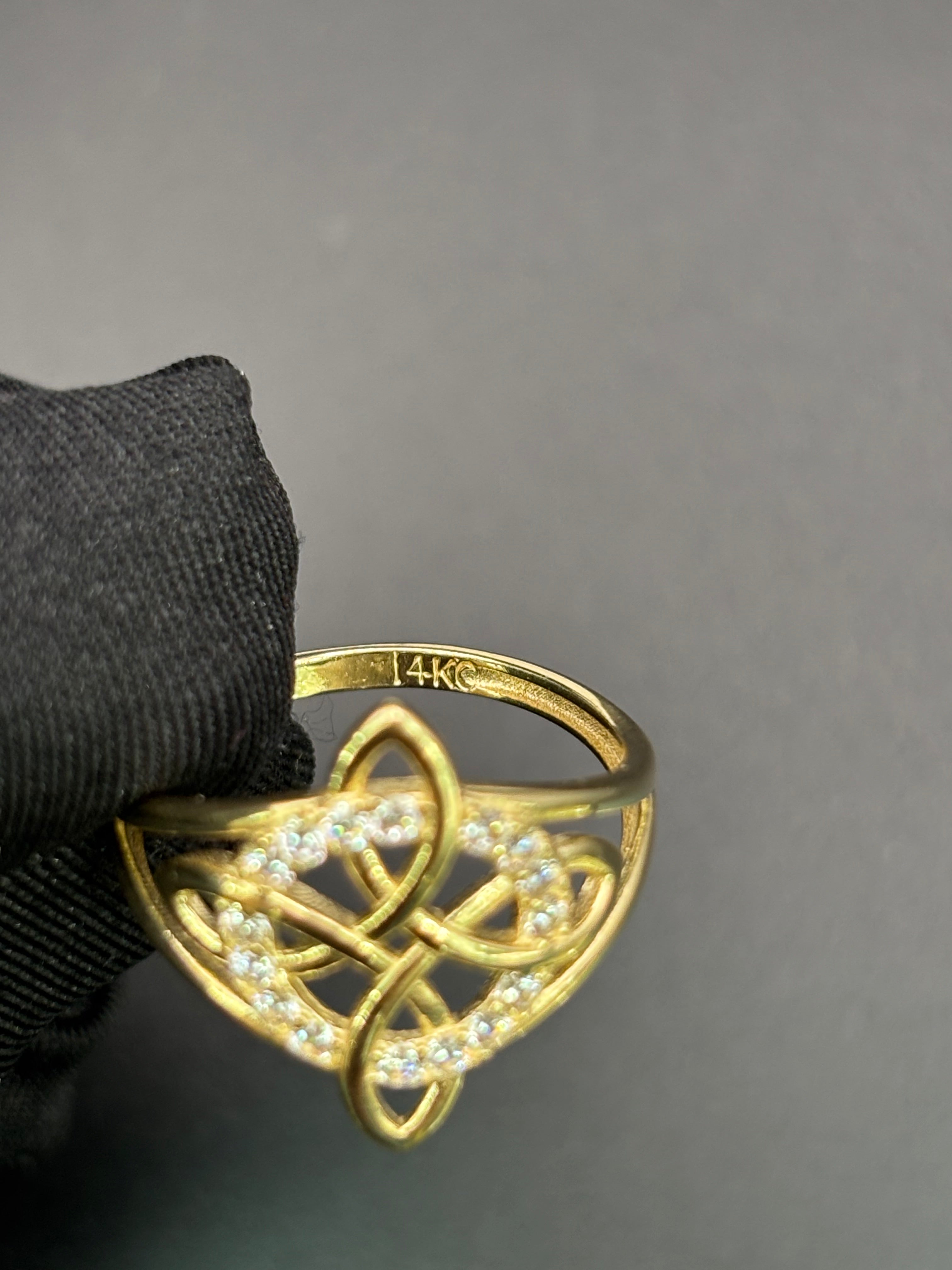14k Solid Gold Ring Celtic Knot Witch Knot