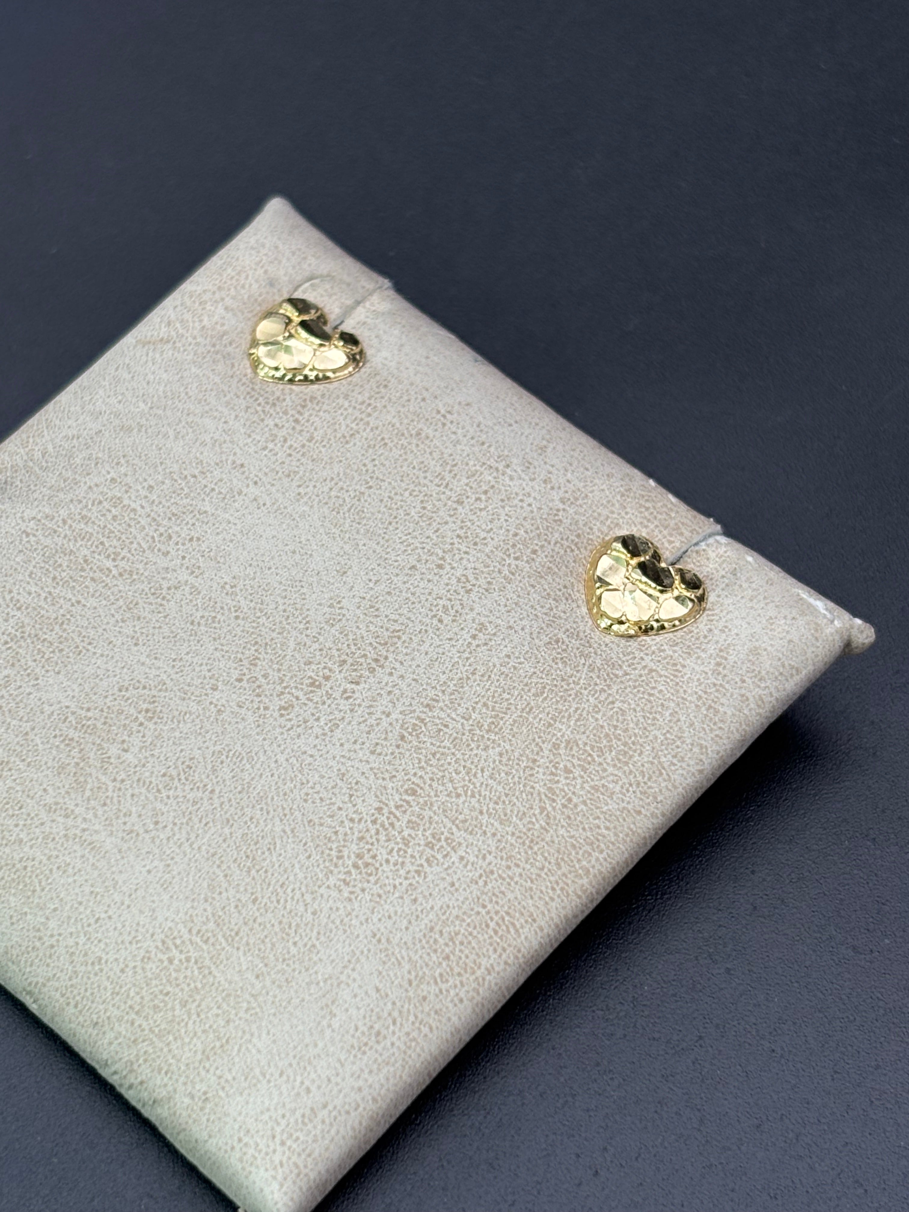 14k Solid Gold Earrings Heart Nugget