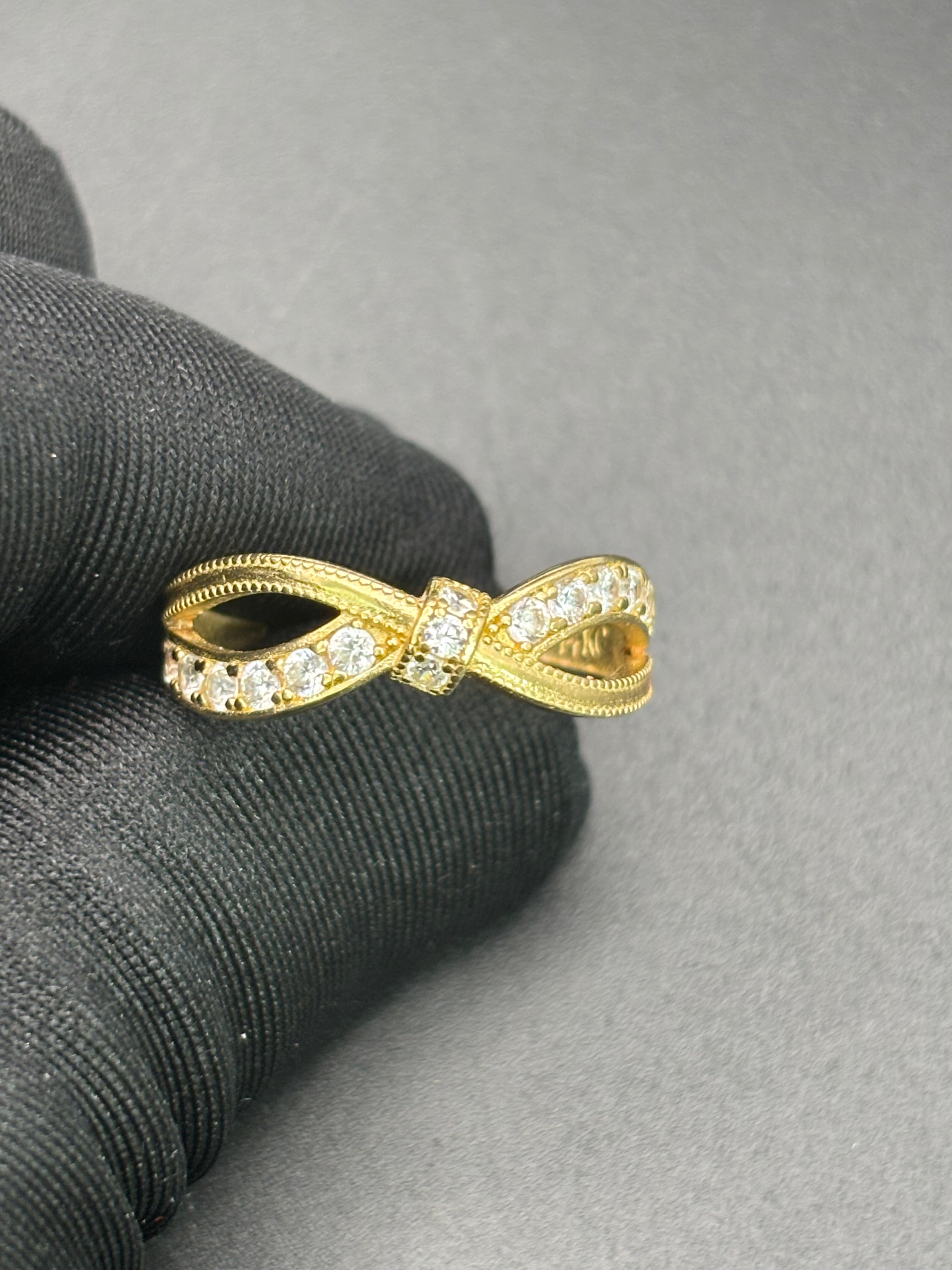14k Solid Gold Ring Crossover Infinity