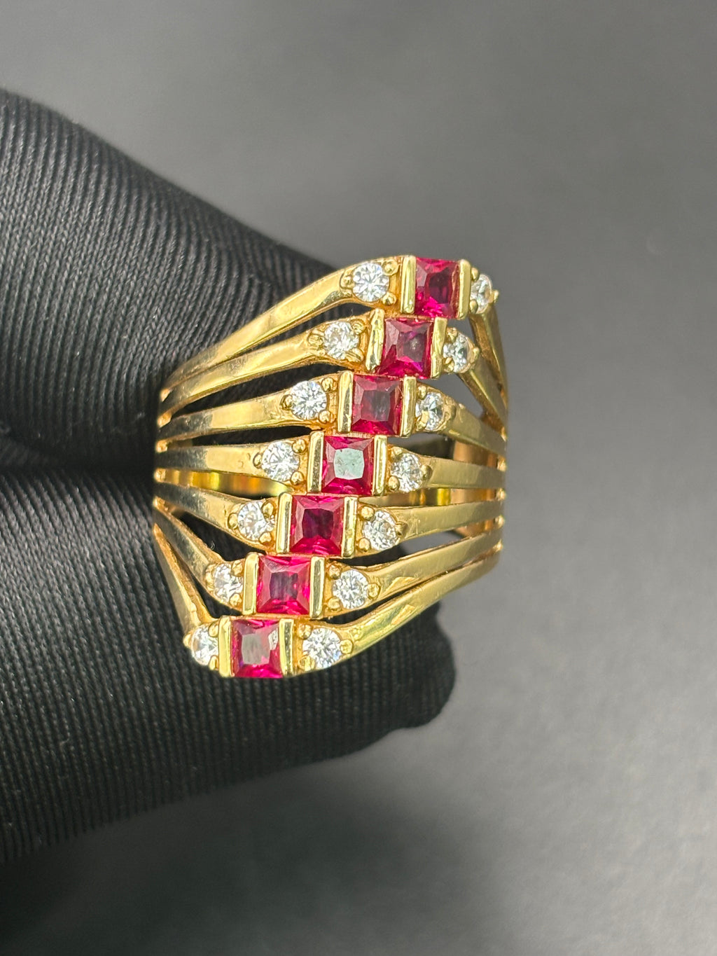 14k Solid Gold Ring Semanario Style