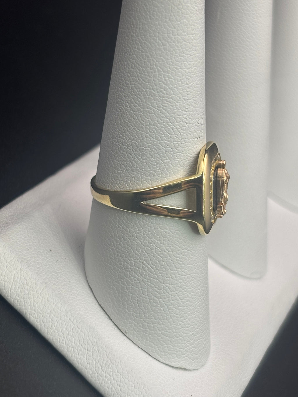 14k Solid Gold Ring Virgin Mary