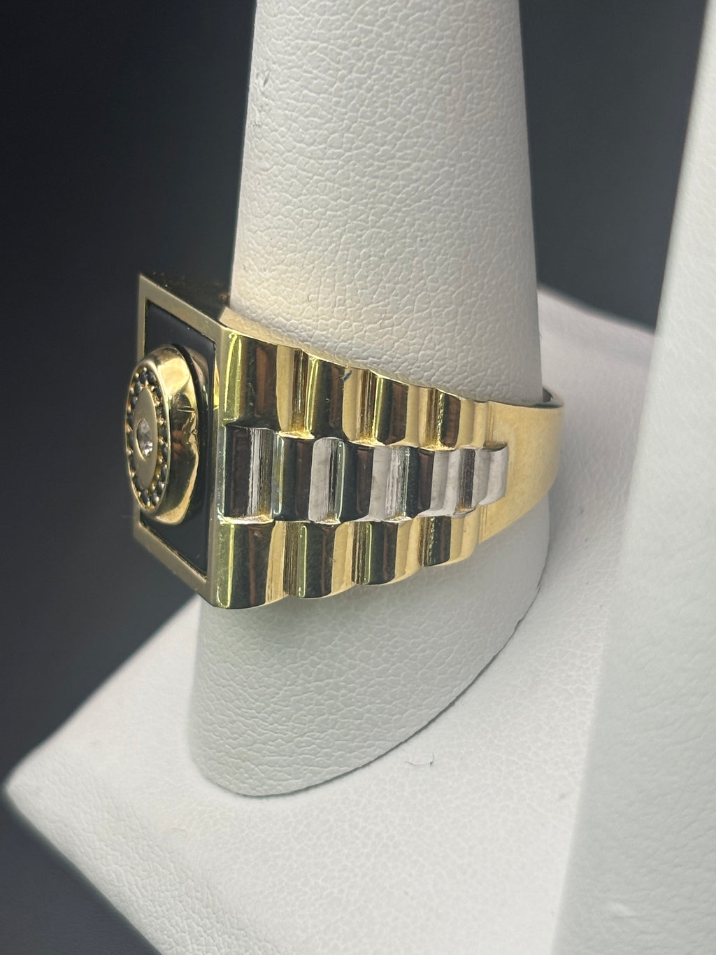 14k Solid Gold Ring Eye Black