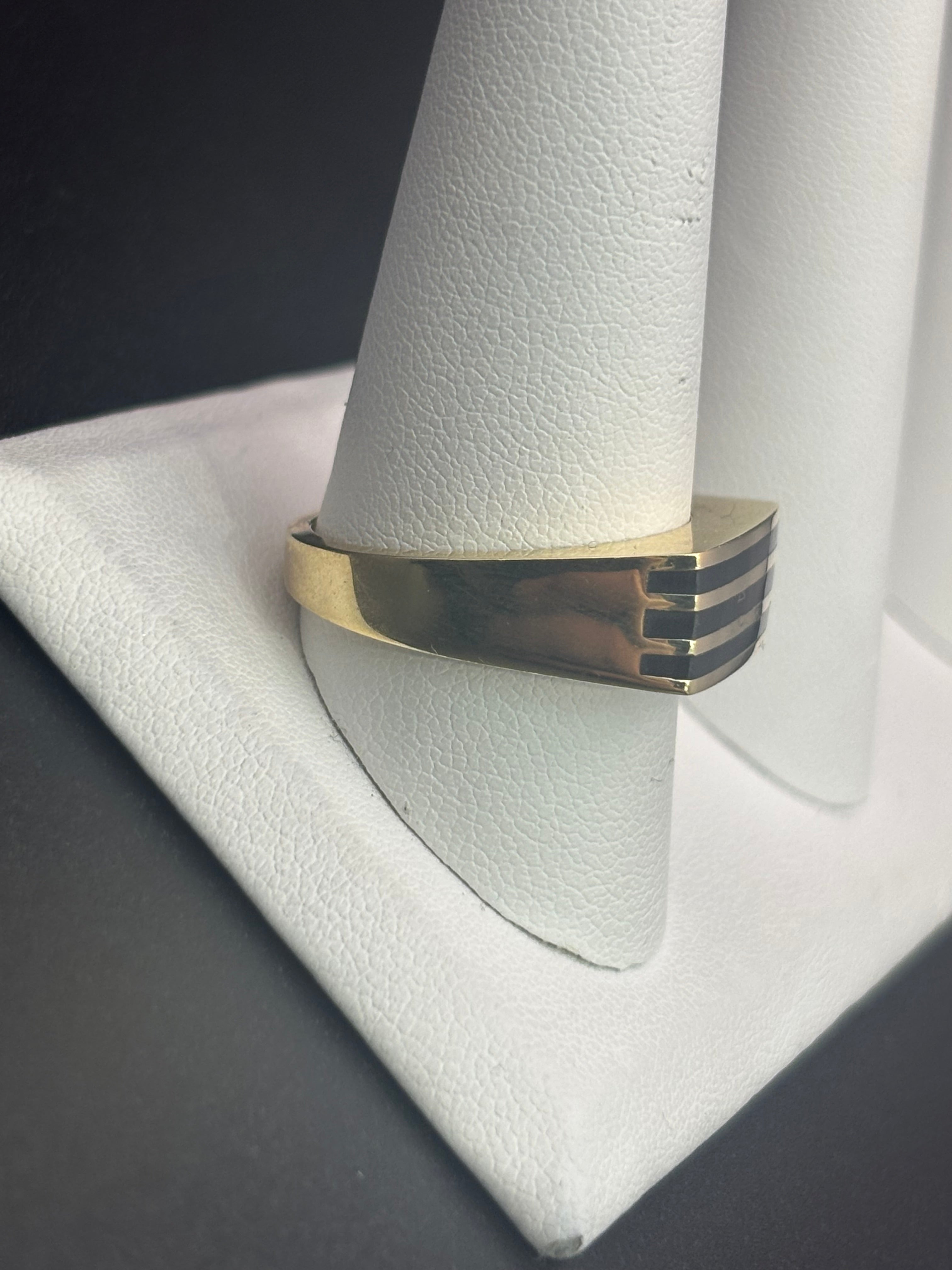 14k Solid Gold Ring Black Lines