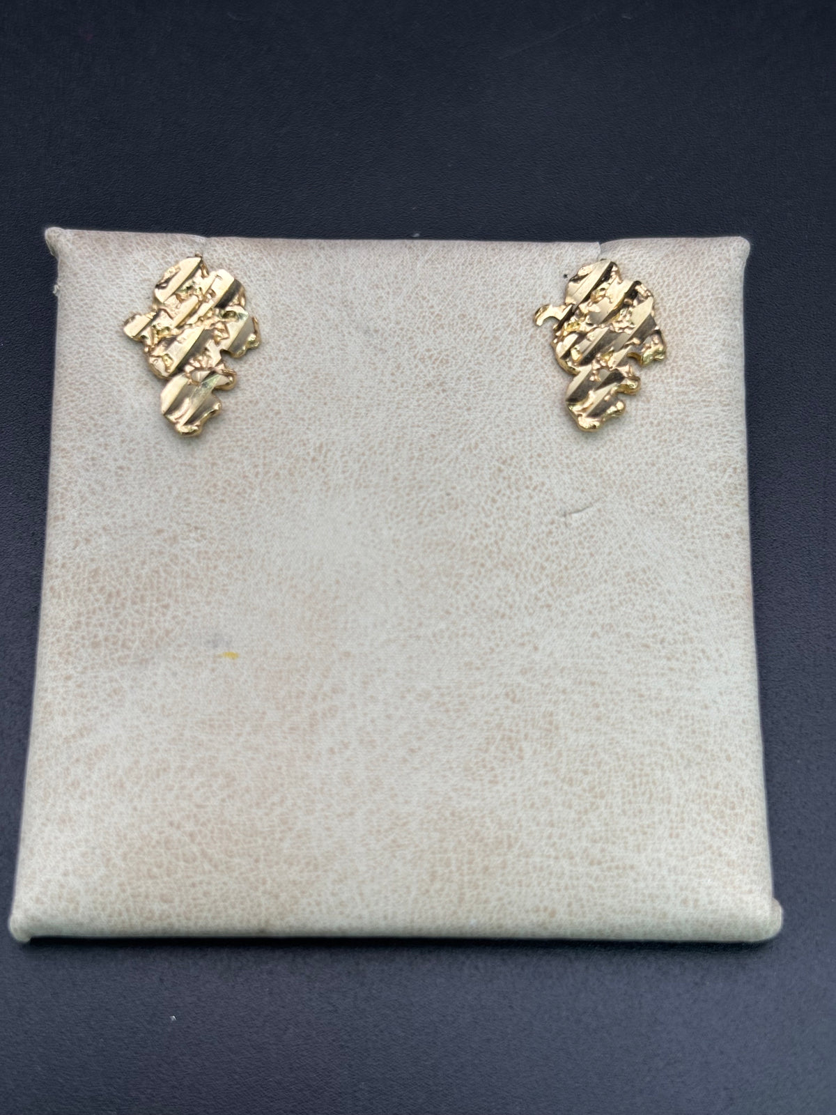 14k Solid Gold Nugget Grapes Earrings