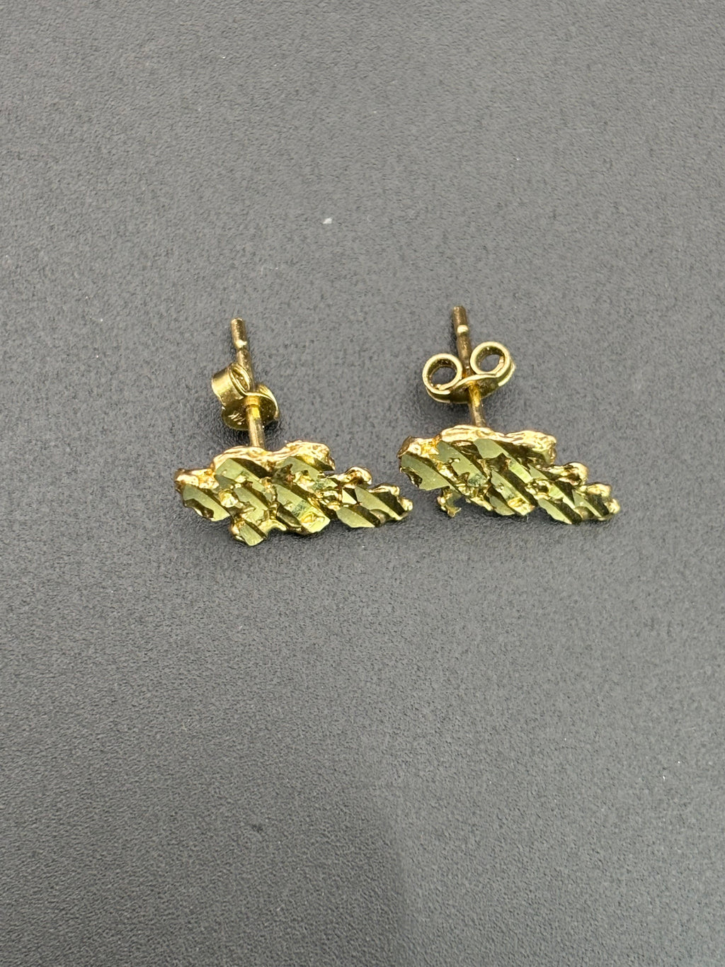 14k Solid Gold Nugget Grapes Earrings