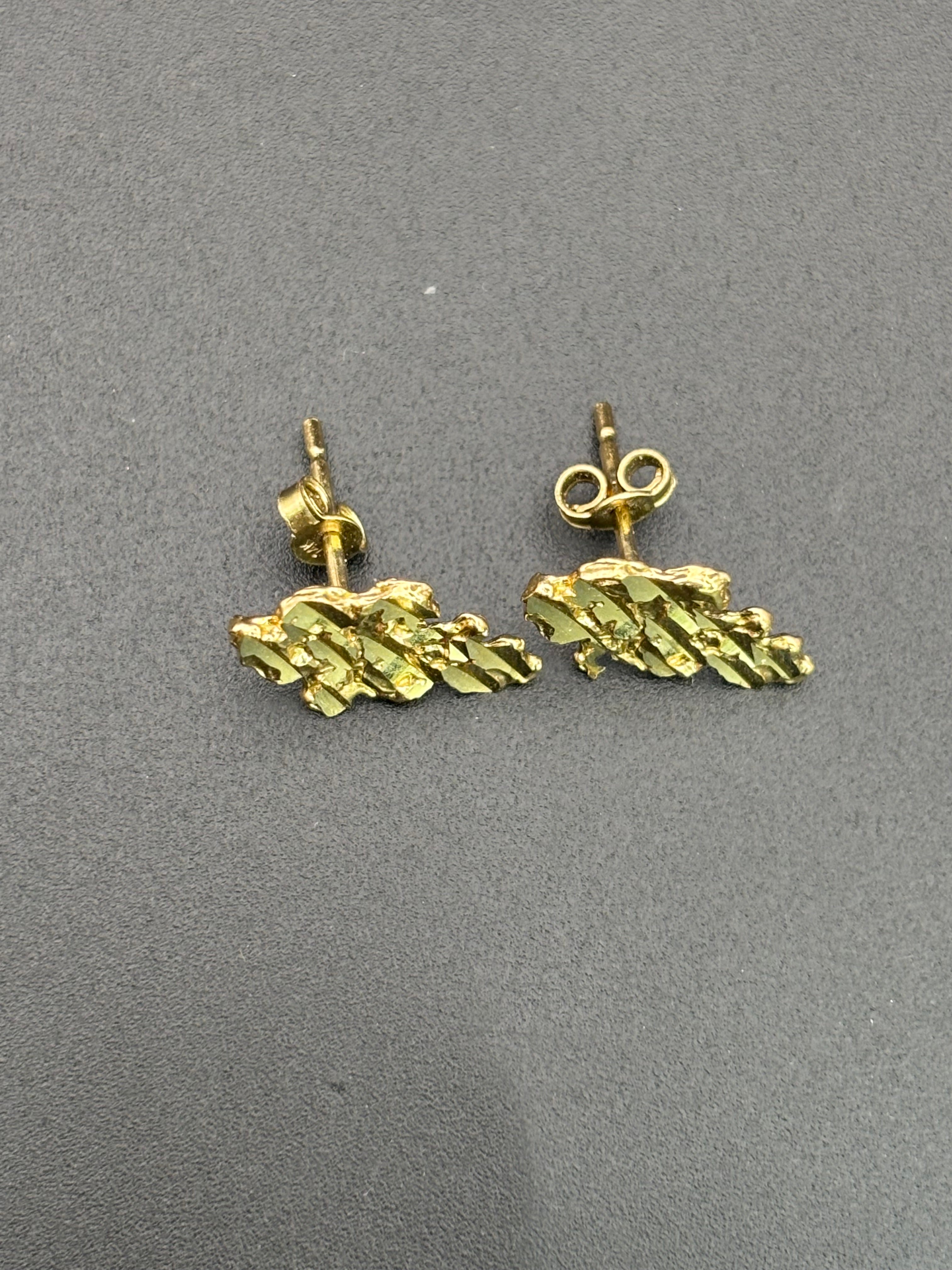 14k Solid Gold Nugget Grapes Earrings