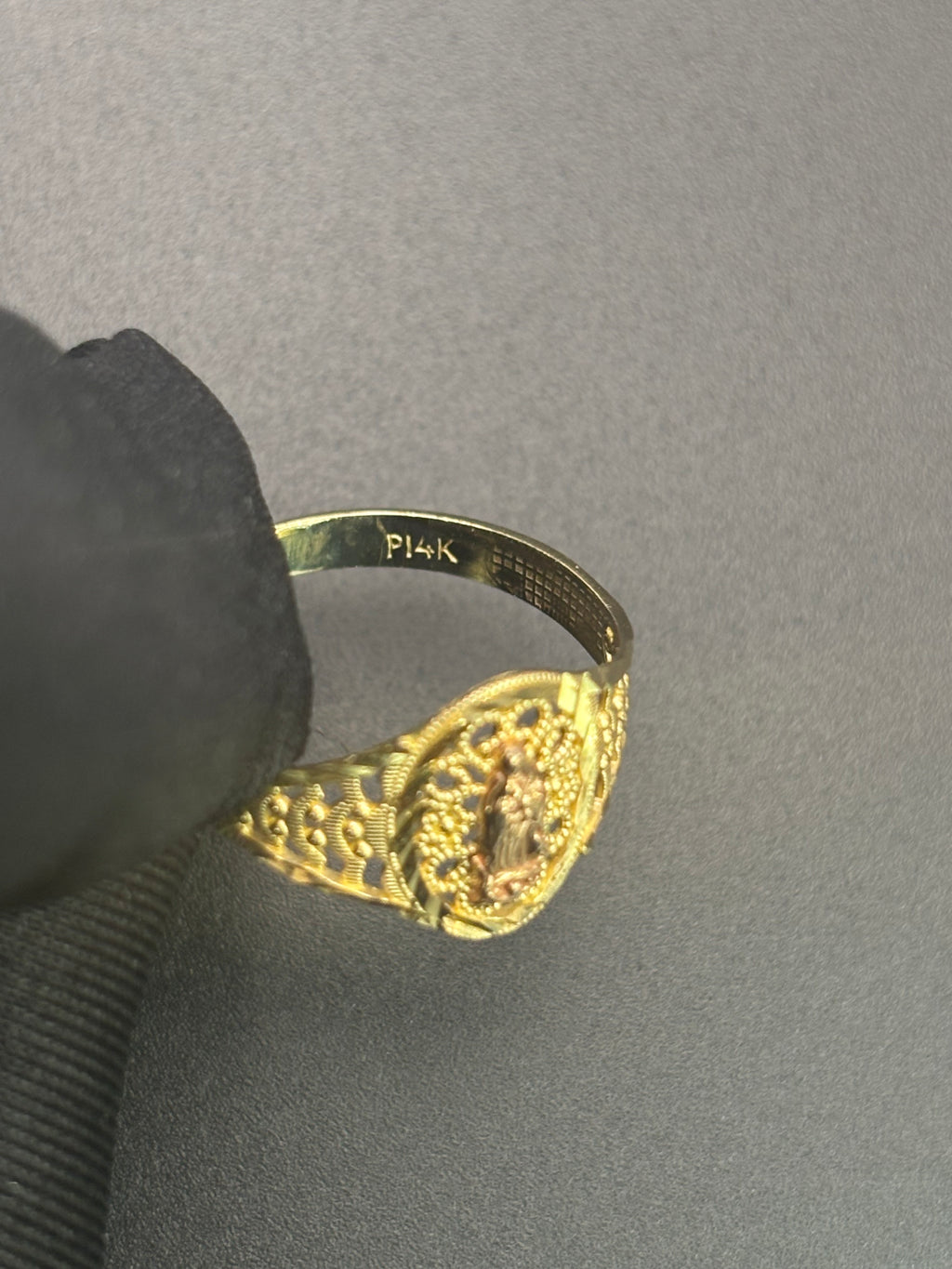 14k Solid Gold Ring Virgin Mary