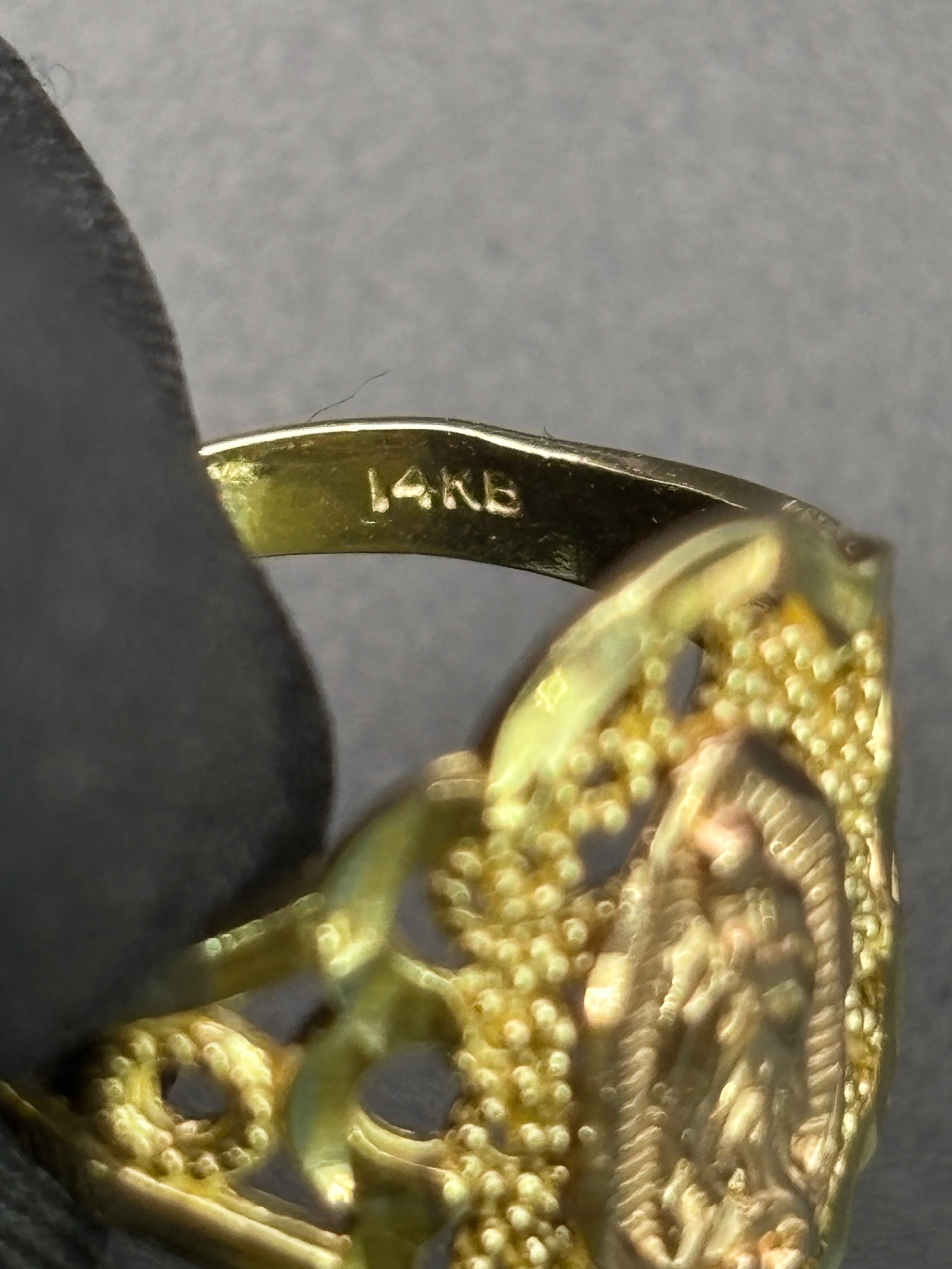 14k Solid Gold Ring Virgin Mary