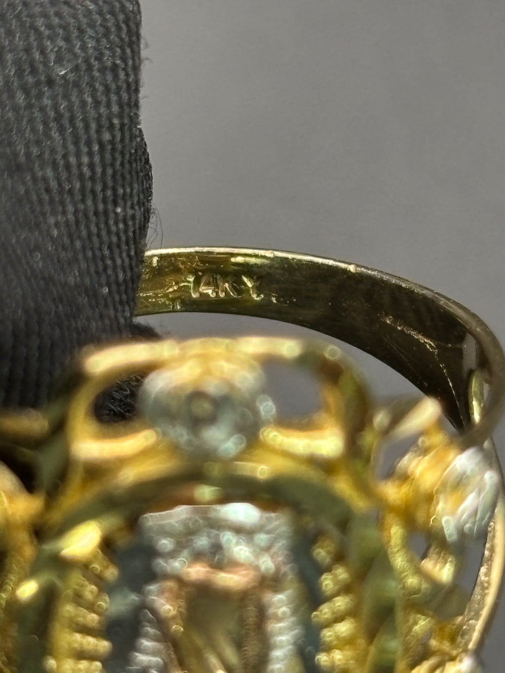 14k Solid Gold Ring Virgin Mary