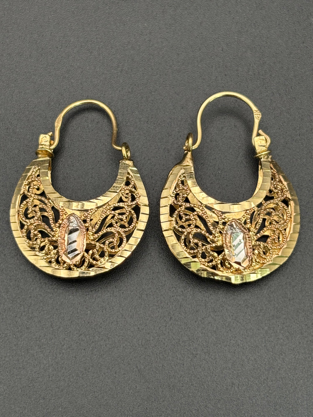 14k Solid Gold 14k Basket Earrings Virgin Mary