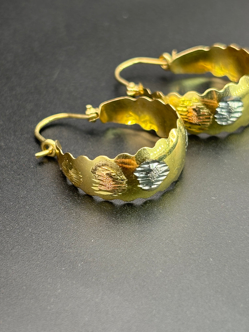 14k Solid Gold 14k Basket Earrings