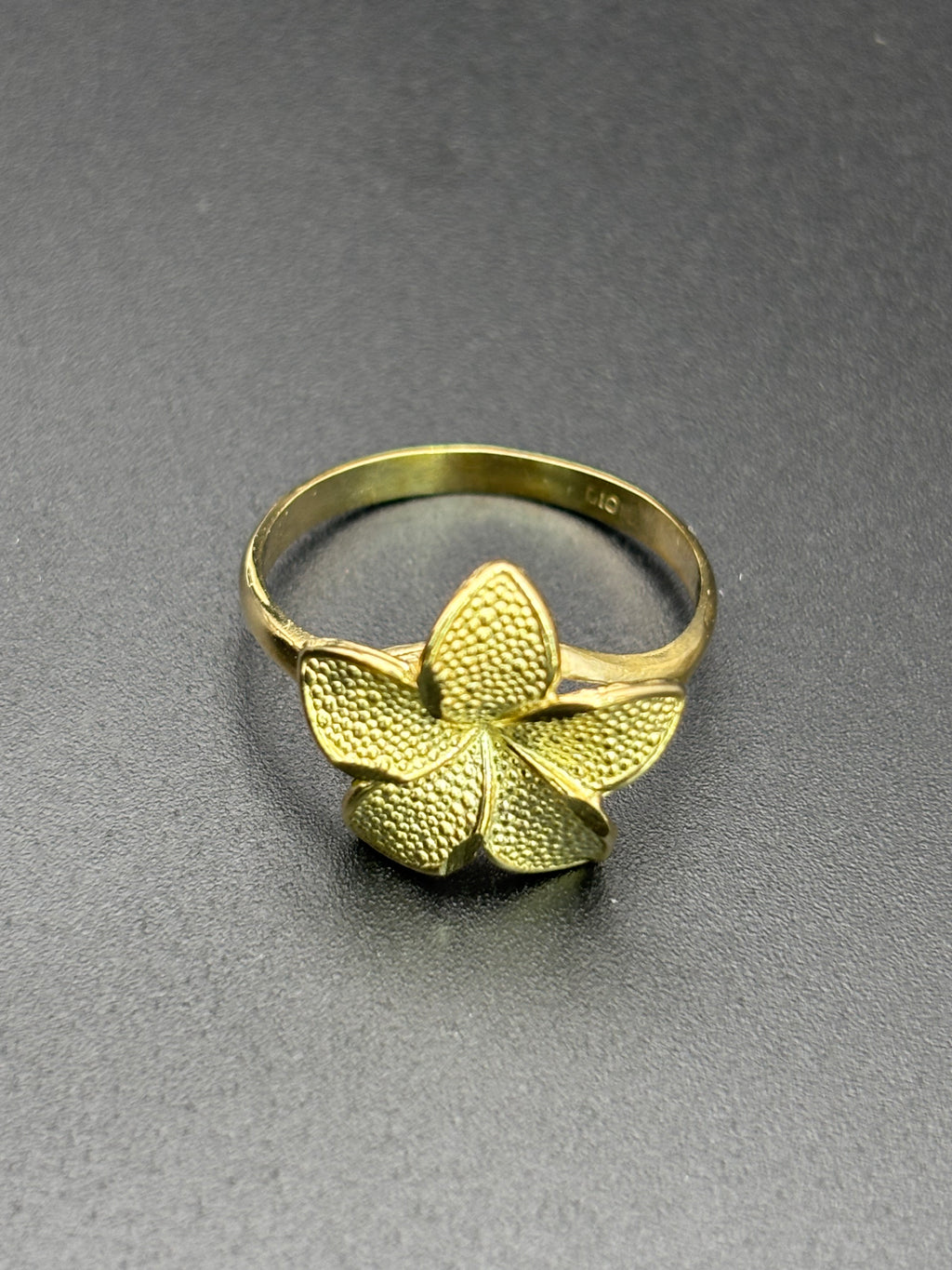 10k Solid Gold Ring Flower