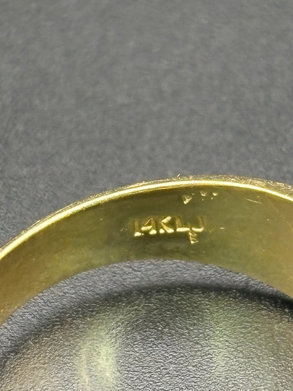 14k Solid Gold Ring Square