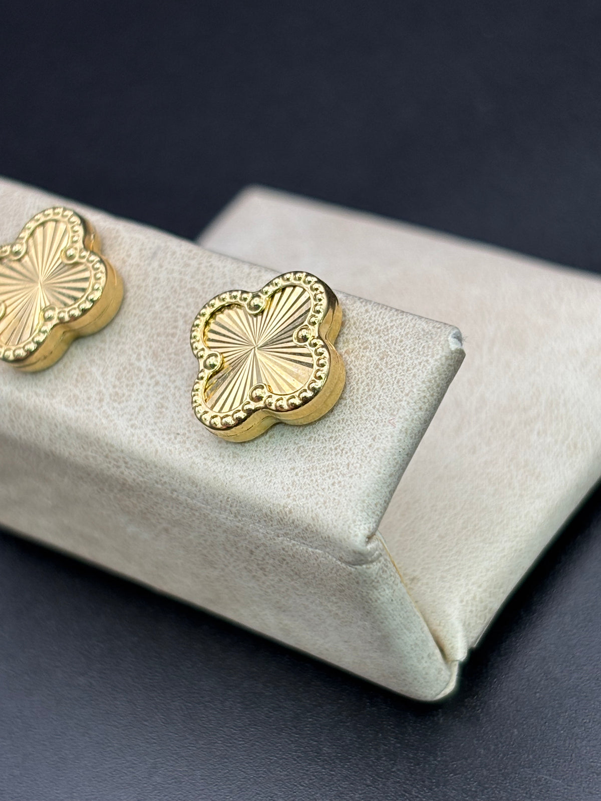 14k Solid Gold Earings