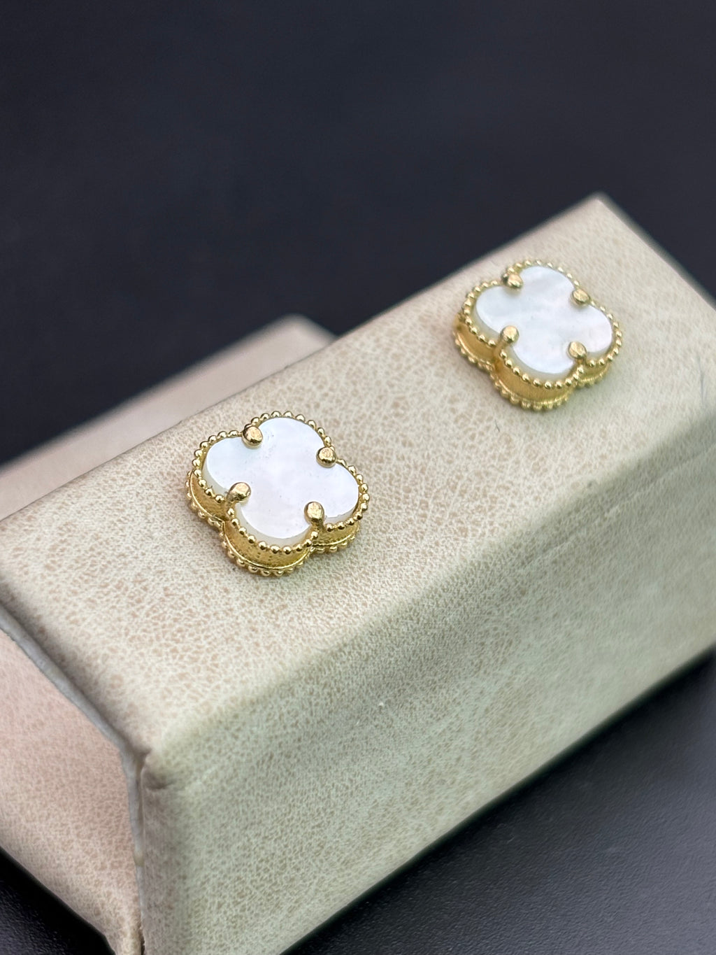 14k Solid Gold Earrings Flower